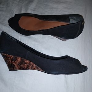 Sz 9 Peep-toe black suede wedge by Donald Pliner
